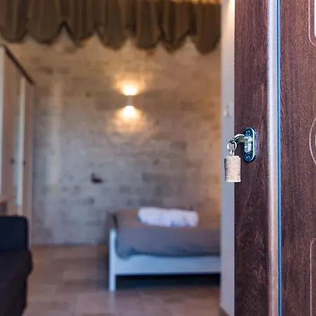 Alojamento de Acomodação e Pequeno-almoço Relais La Masseriola 4*